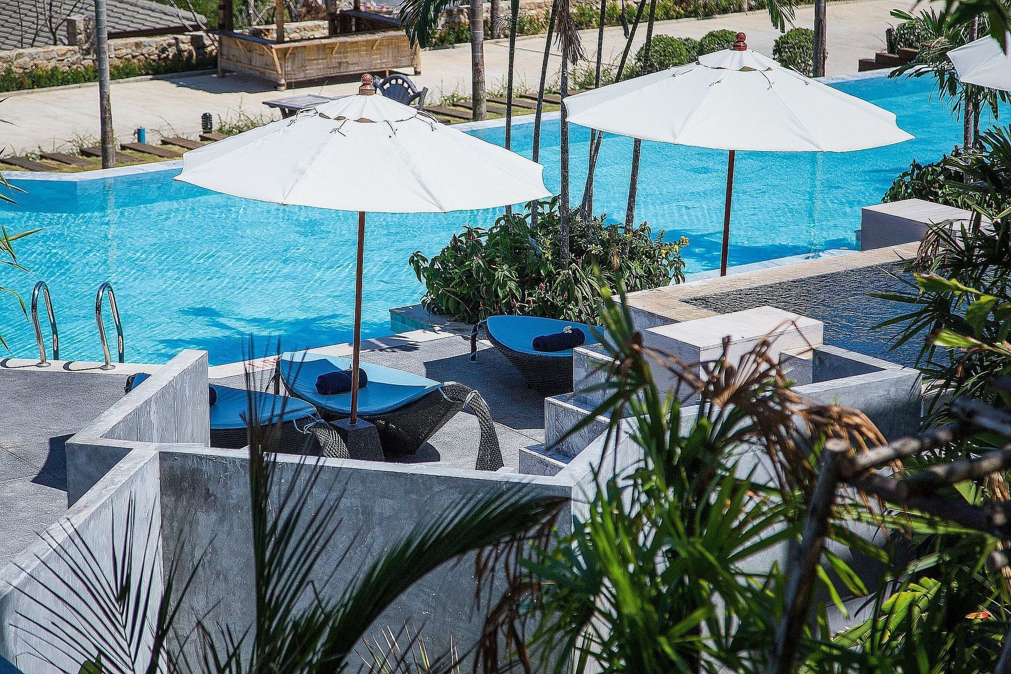 Отель Zen Premium Chalong Phuket Экстерьер фото